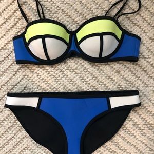 Triangl bikini